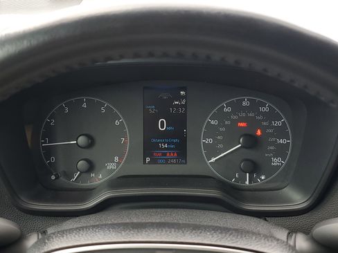 Certified 2024 Toyota Corolla SE image 23