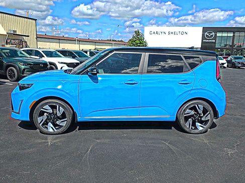 Used 2023 Kia Soul GT-Line FWD image 4