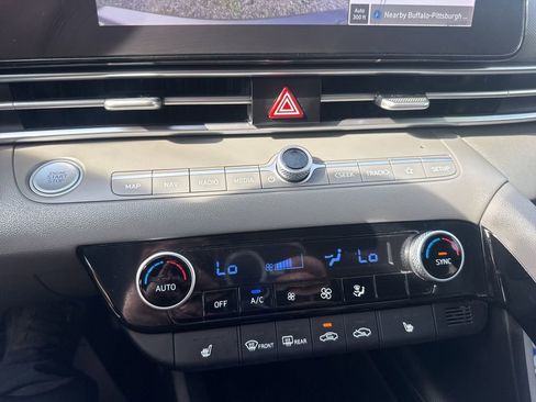 Used 2023 Hyundai Elantra SEL w/ Convenience Package image 33