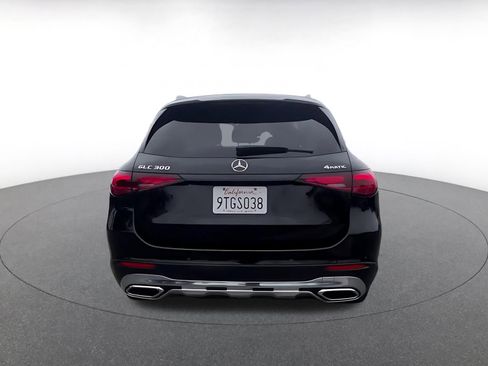 Used 2024 Mercedes-Benz GLC 300 4MATIC image 12