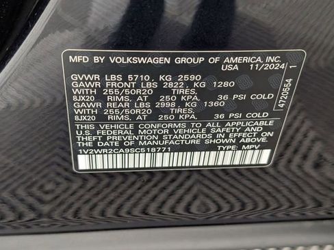 Used 2025 Volkswagen Atlas SE image 40