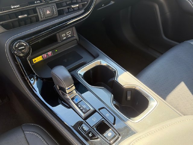 Used 2022 Lexus NX 350h AWD image 21