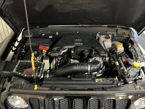 Used 2020 Jeep Wrangler Sport image 23