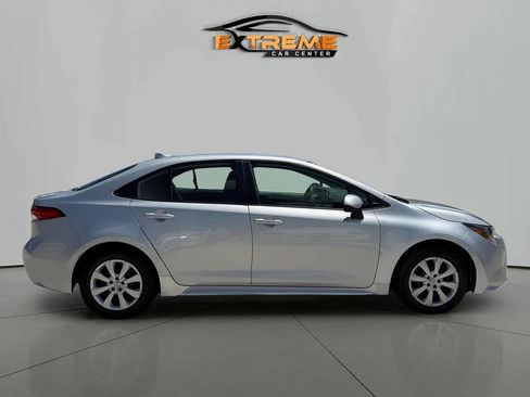 Used 2021 Toyota Corolla LE image 8