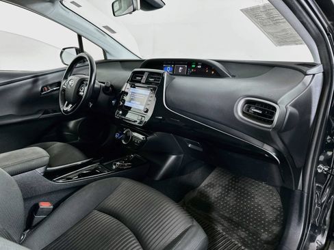 Used 2022 Toyota Prius Prime LE FWD image 29
