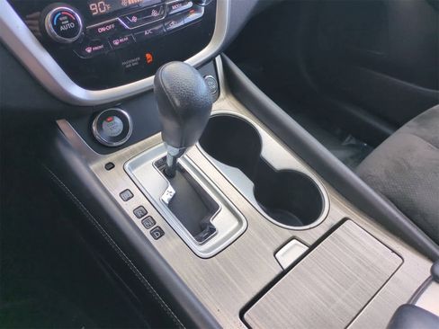 Used 2015 Nissan Murano S image 31