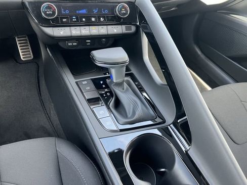 New 2026 Hyundai Elantra SEL Sport Premium FWD image 16
