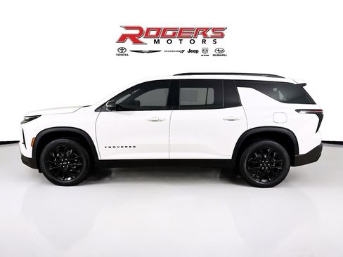Used 2024 Chevrolet Traverse LT w/ Midnight/Sport Edition image 4
