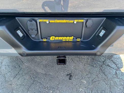 Used 2018 Ford F150 XLT w/ Equipment Group 302A Luxury AWD/4WD image 4