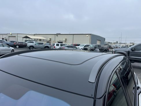 New 2026 Lincoln Nautilus Reserve w/ Jet Appearance Package image 7