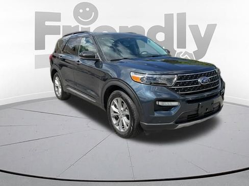 Used 2023 Ford Explorer XLT w/ Equipment Group 202A AWD/4WD image 19