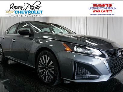 Used 2024 Nissan Altima 2.5 SV