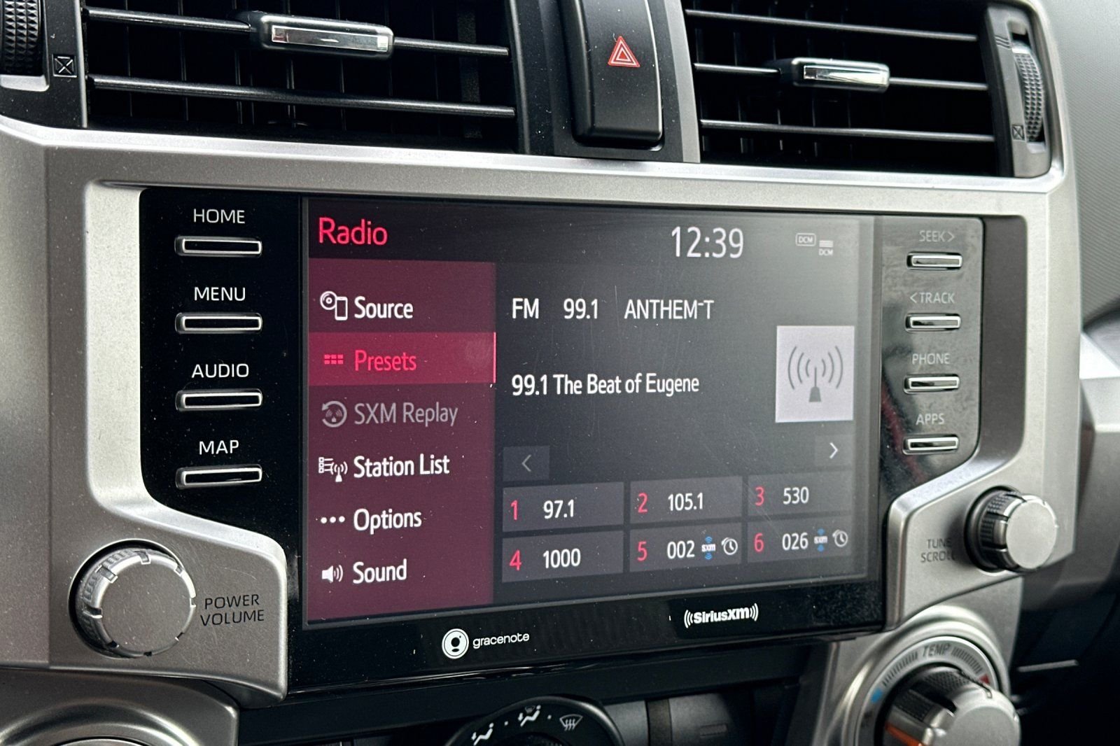 Used 2024 Toyota 4Runner SR5 AWD/4WD image 21