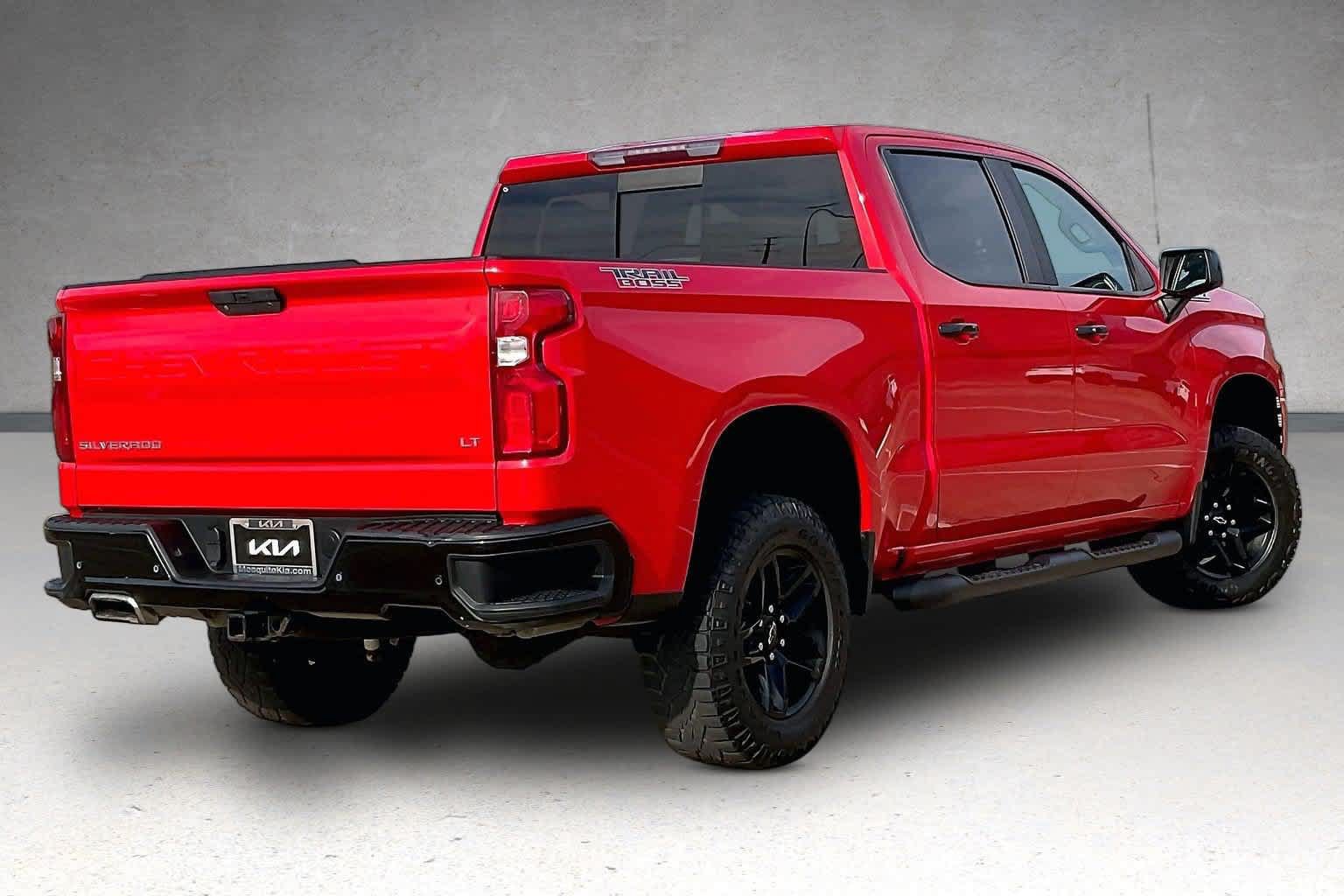 Used 2021 Chevrolet Silverado 1500 LT Trail Boss w/ Convenience Package II AWD/4WD image 21