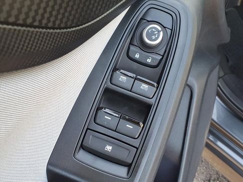 Certified 2023 Subaru Crosstrek 2.0i Premium image 13