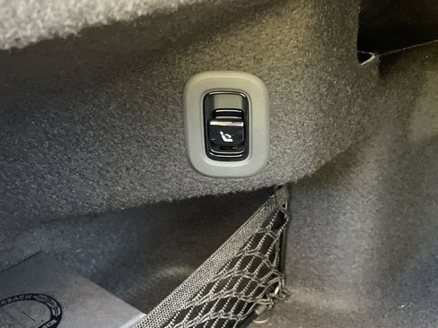 New 2026 Mercedes-Benz CLE 53 AMG 4MATIC Cabriolet image 17