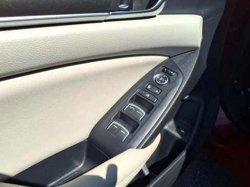Used 2020 Honda Accord LX image 14
