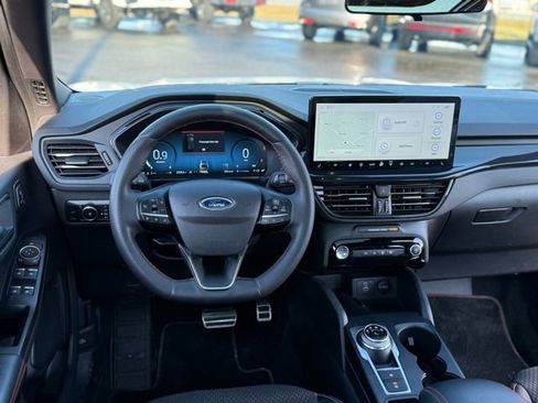 Used 2023 Ford Escape ST-Line Select w/ Tech Pack #2 image 6