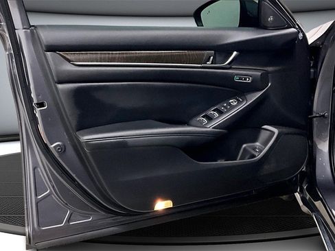 Used 2021 Honda Accord EX-L image 20