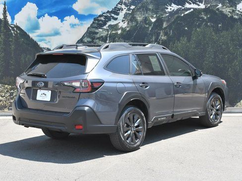Used 2024 Subaru Outback Onyx Edition AWD/4WD image 3