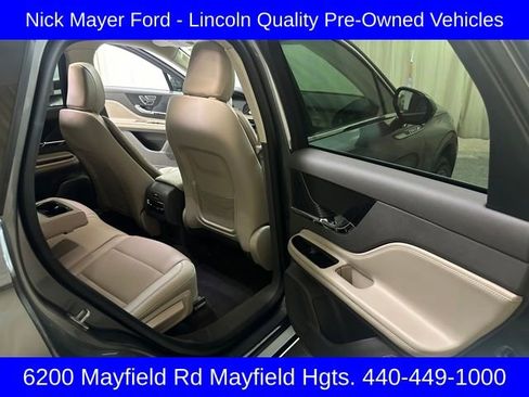 Used 2022 Lincoln Corsair AWD w/ Premium Package image 24