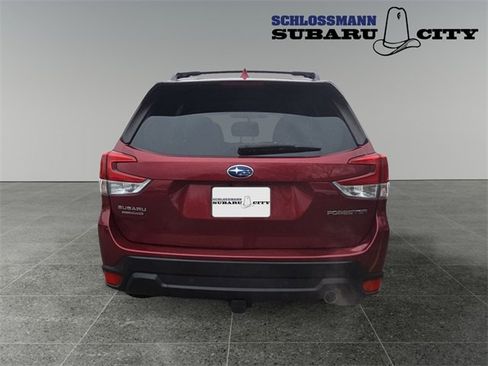Certified 2022 Subaru Forester Limited image 8