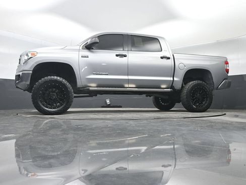 Used 2017 Toyota Tundra SR5 AWD/4WD image 19