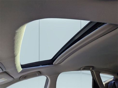 Used 2013 Honda Crosstour EX-L image 22