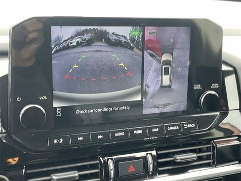 Certified 2023 Nissan Pathfinder SL w/ SL Premium Package image 6