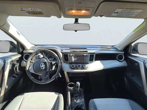 Used 2013 Toyota RAV4 LE image 10