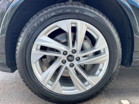 Used 2024 Audi Q7 3.0T Premium Plus image 33