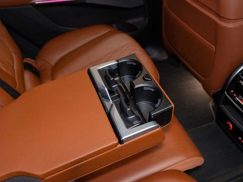 Used 2023 BMW X7 M60i image 47