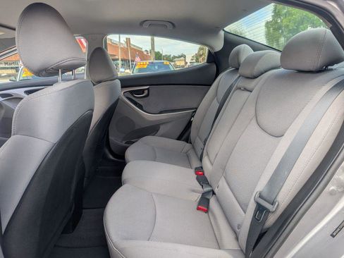 Used 2012 Hyundai Elantra GLS w/ Preferred Pkg 3 image 10