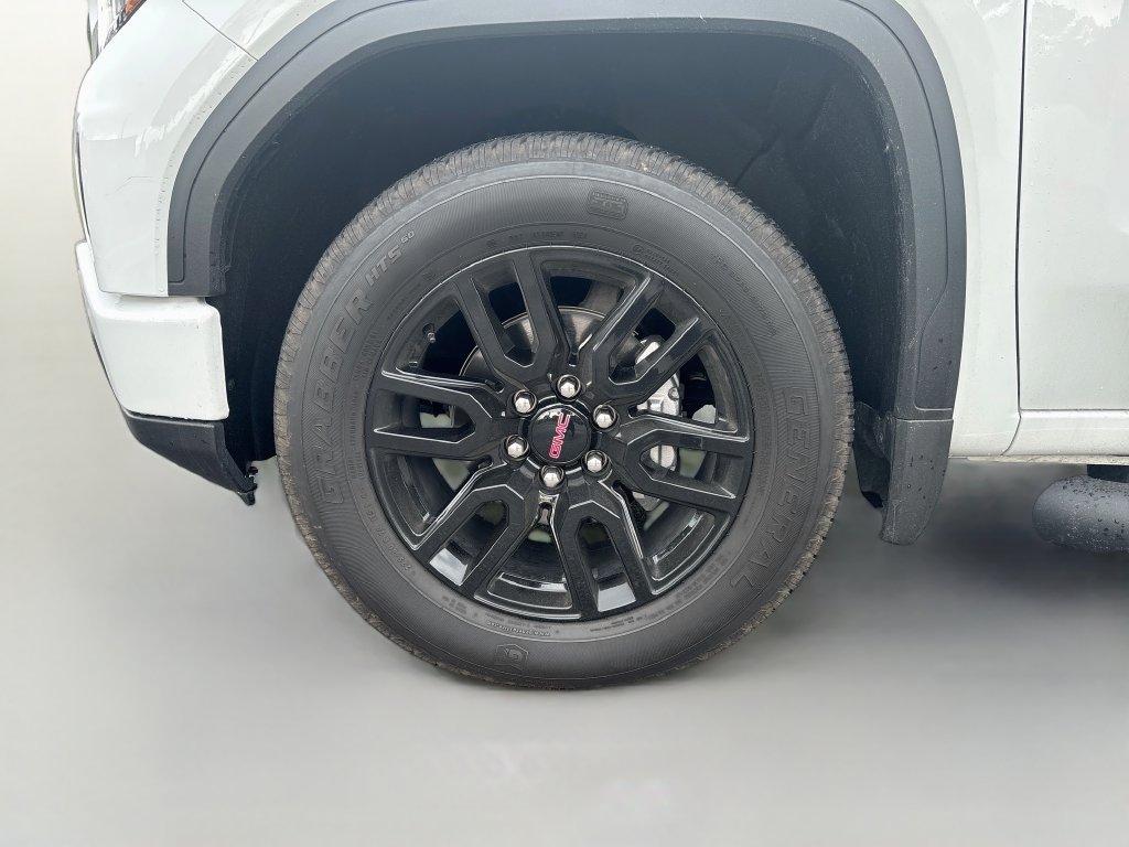 Used 2025 GMC Sierra 1500 Elevation AWD/4WD image 11