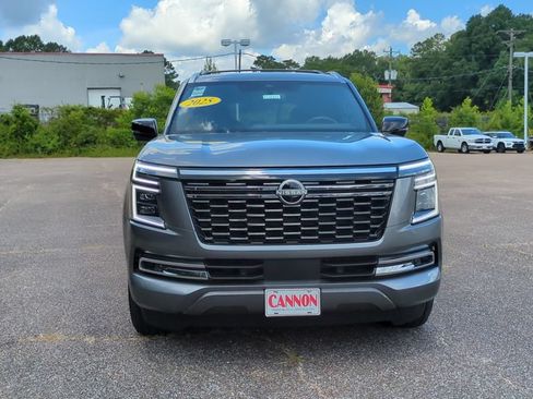 Used 2025 Nissan Armada SL w/ Captain's Chari Seat Package AWD/4WD image 2