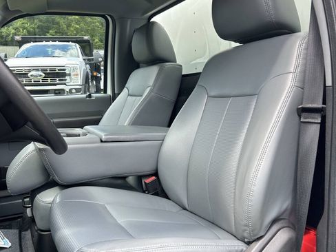 Used 2023 Ford F650 2WD Regular Cab Super Duty image 39