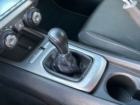 Used 2014 Chevrolet Camaro LT image 22