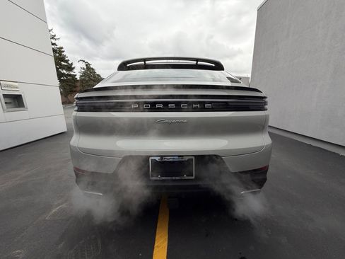 New 2026 Porsche Cayenne Coupe image 8