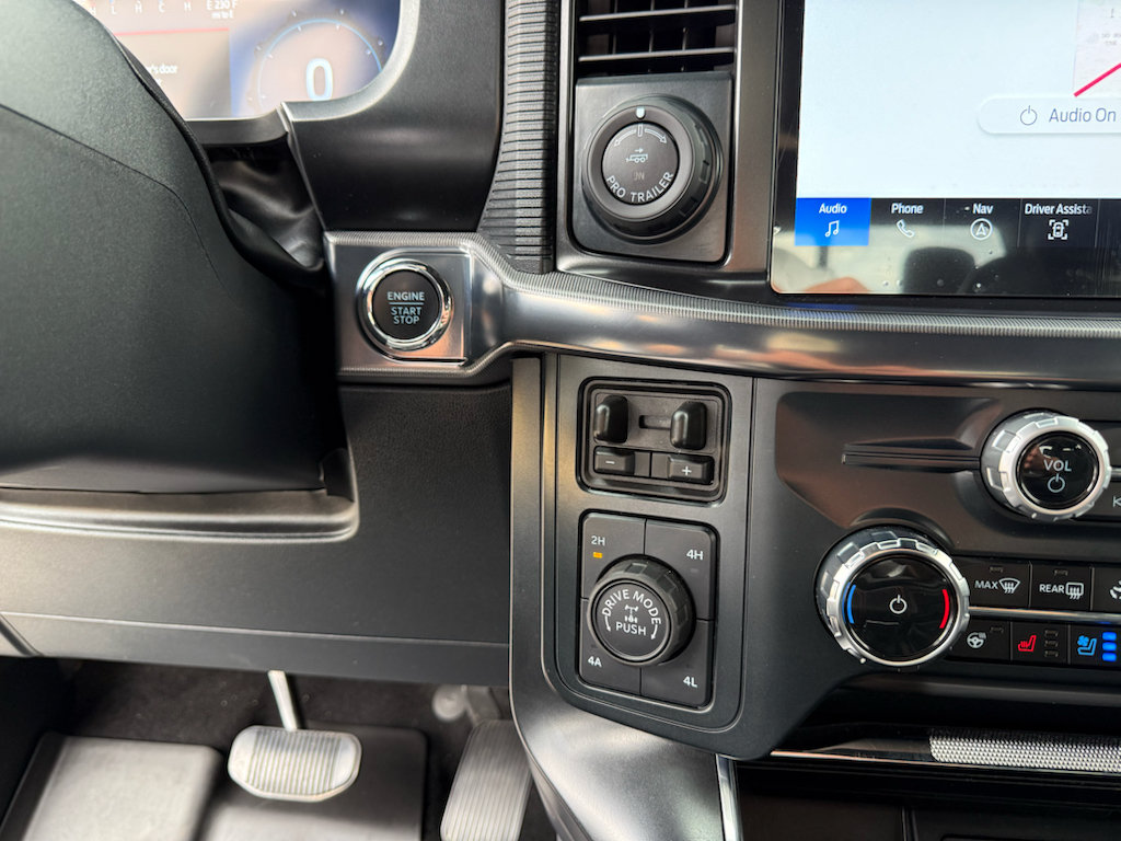 Used 2025 Ford F150 Raptor AWD/4WD image 23