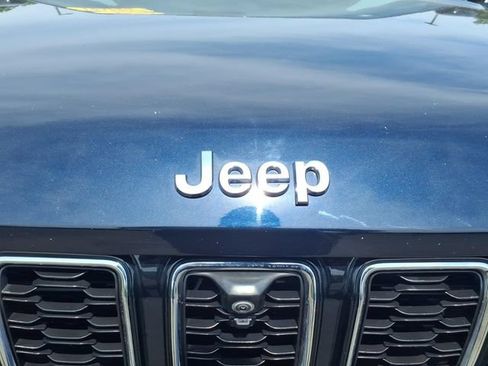 Certified 2023 Jeep Grand Cherokee L Limited w/ Luxury Tech Group II AWD/4WD image 12