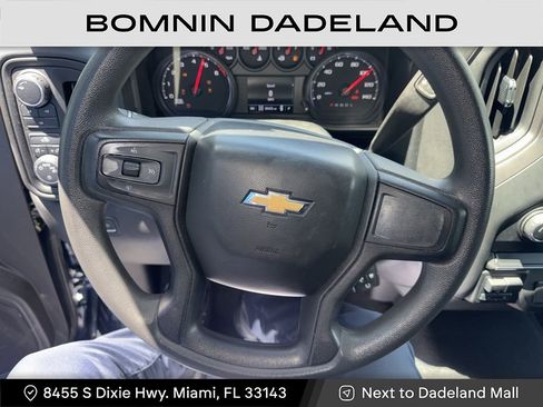 Used 2022 Chevrolet Silverado 2500 Custom w/ Custom Convenience Package AWD/4WD image 16