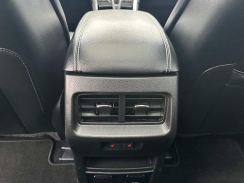 Used 2016 Ford Edge Titanium w/ Equipment Group 302A AWD/4WD image 13