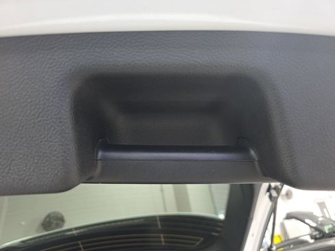 Used 2024 Ford Edge SEL image 13