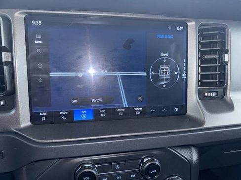 Used 2025 Ford Bronco Badlands image 13