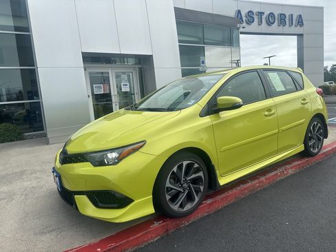 Used 2016 Scion iM FWD image 8