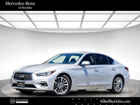 Used 2018 INFINITI Q50 Luxe RWD image 1