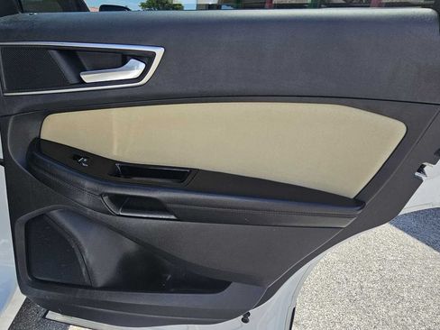 Used 2015 Ford Edge SEL FWD image 21