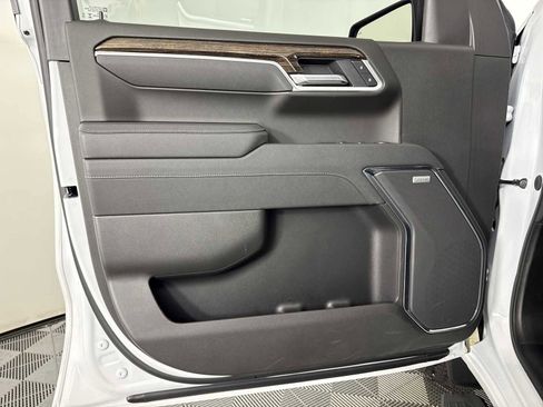 New 2025 GMC Sierra 1500 Elevation w/ Elevation Premium Package image 16