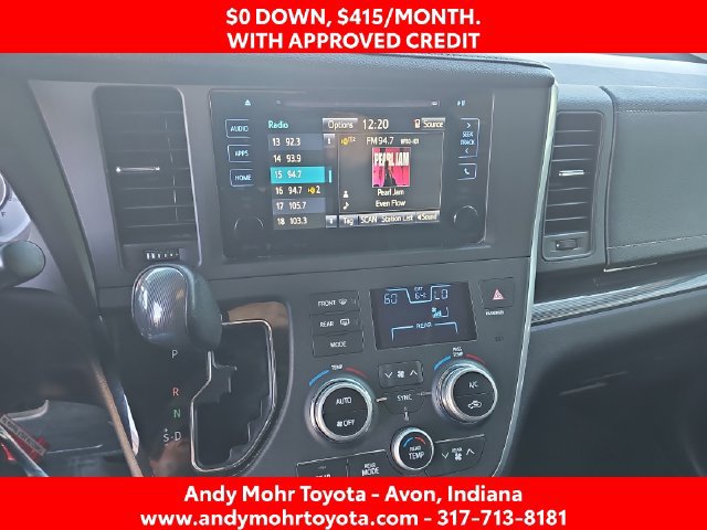 Used 2017 Toyota Sienna SE FWD image 20