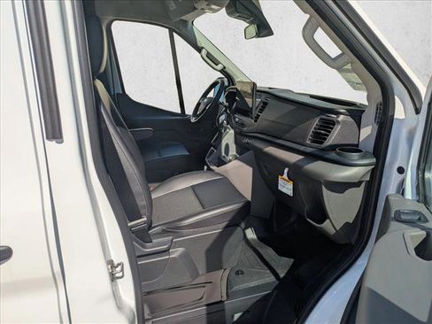 New 2026 Ford Transit 250 148 Medium Roof RWD image 16